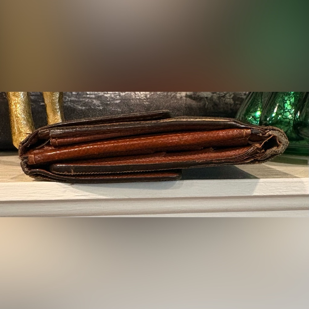 Authentic Louis Vuitton Compact Wallet - Picture 10 of 15
